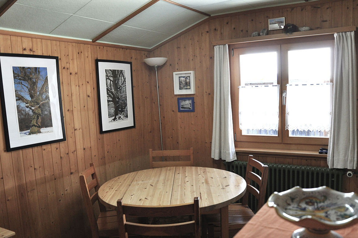 Ferienhaus Chalet Andreas im Chappeli in Kandersteg, Küche mit Esstisch, Bild 4
